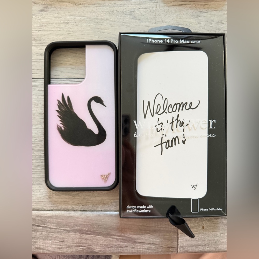 Wildflower iPhone 14 Pro Max Case Black Swan - Picture 2 of 7